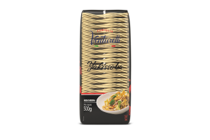 Massa Caseira Famiglia Venturelli Tipo Yakissoba -12x500g